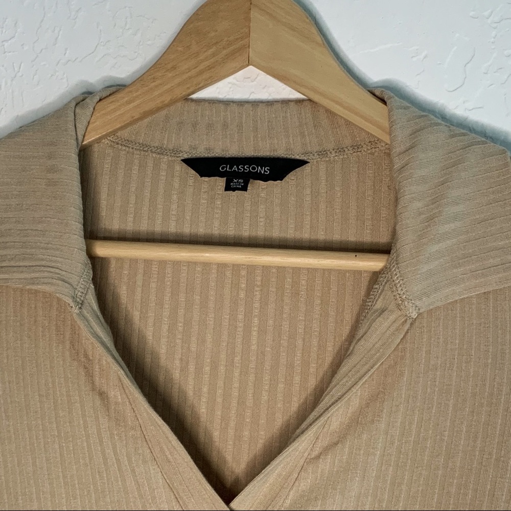 SOLD: Glassons Long Sleeve Ribbed Polo Top - Picture 4 of 4